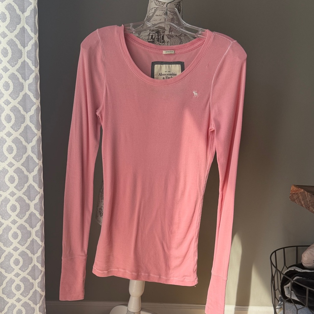 Abercrombie & Fitch Women's Pink Long-Sleeve Scoop Neck Top Y2K Vintage